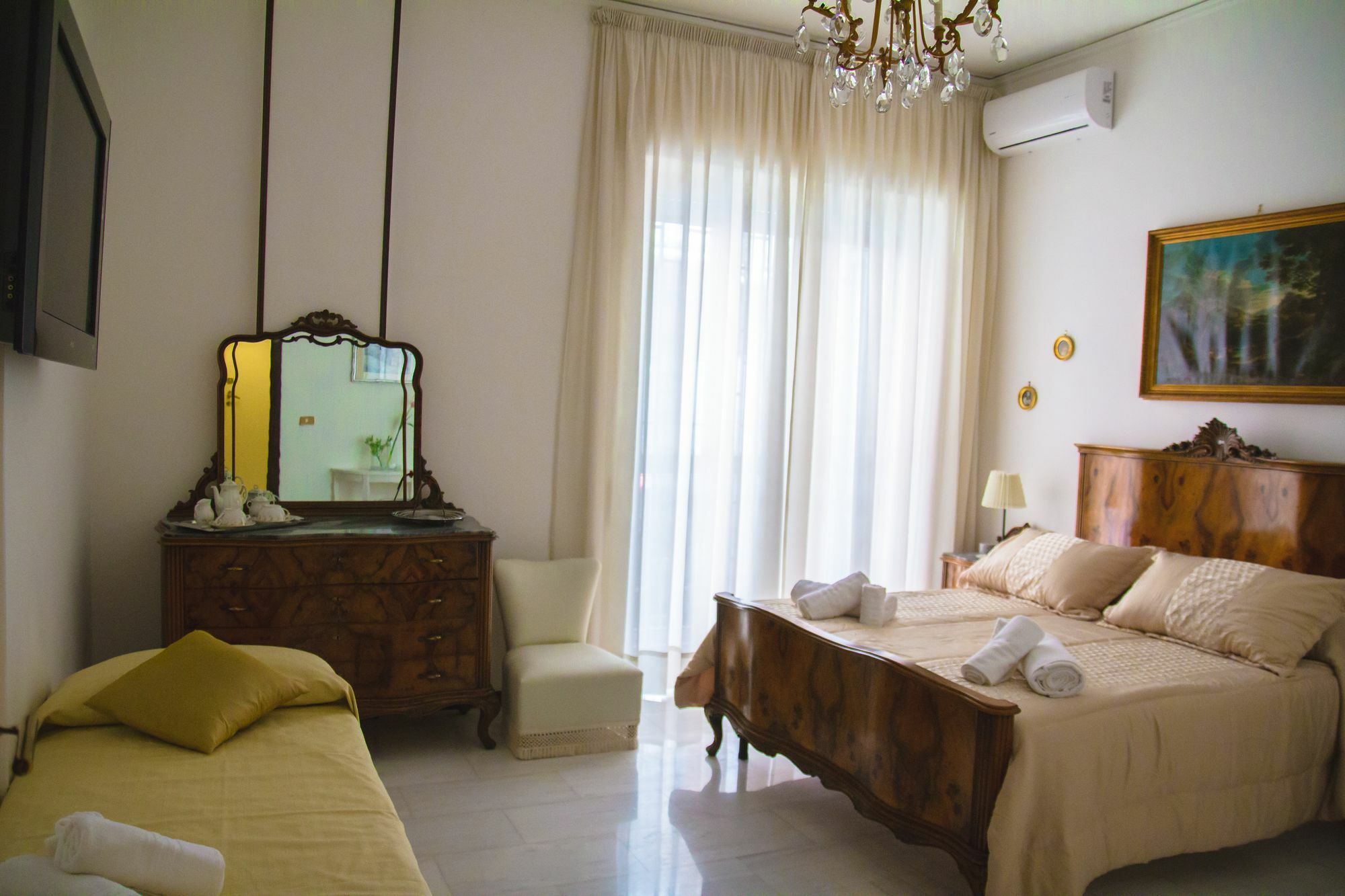 مبيت وإفطار نابولي Easy House المظهر الخارجي الصورة