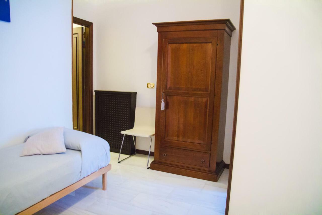 مبيت وإفطار نابولي Easy House المظهر الخارجي الصورة